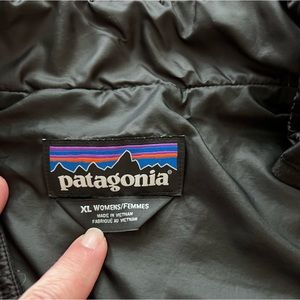 Patagonia XL black thin puffy vest